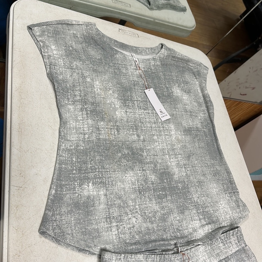 Gray shirt only